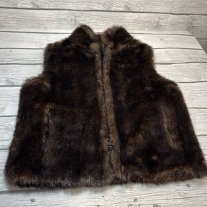 Faux Fur Brown Vest Women's Size S? XS Unbranded Pockets